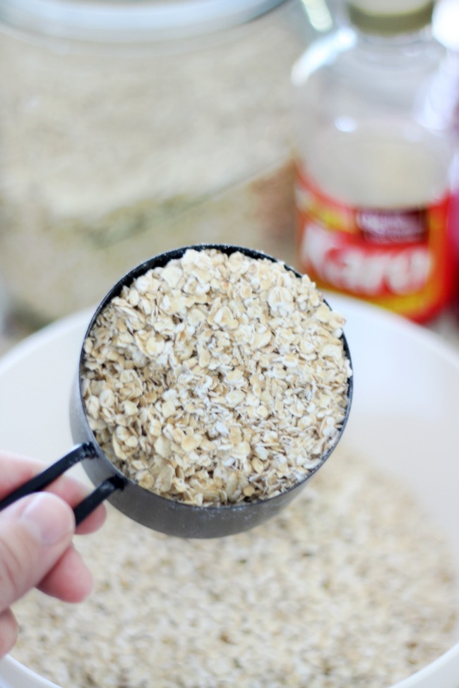 cup of oats for baking