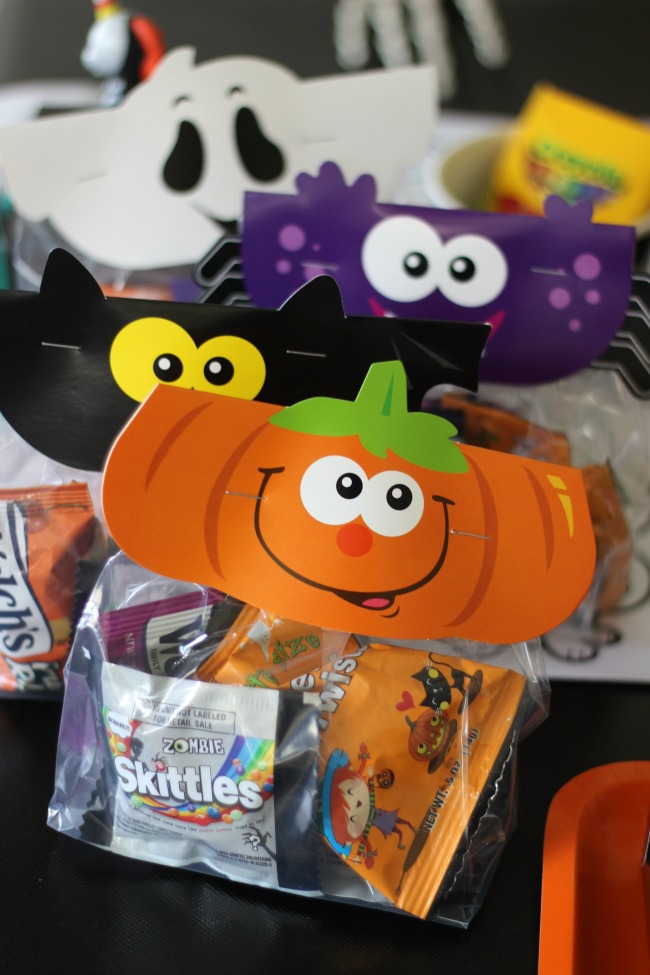 treat bags to take home from crafty halloween party for kids