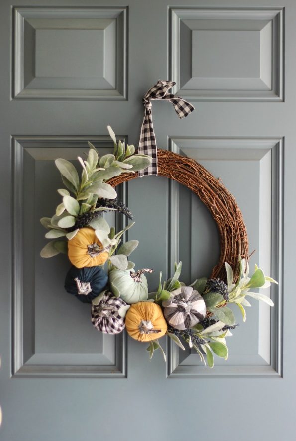 finished dollar spot pumpkin wreath on door