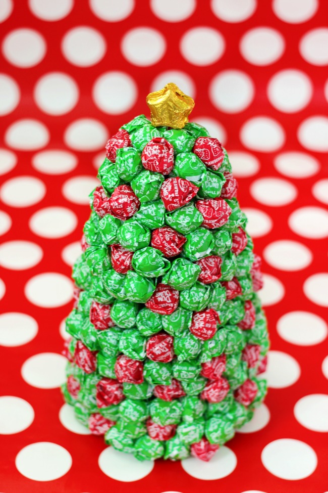 finished dum dum christmas tree