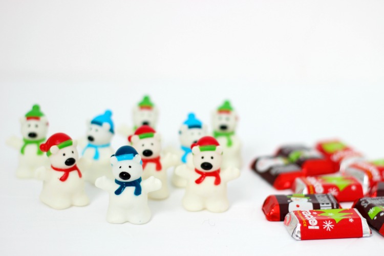 plastic polar bear finger puppets and hershey mini candy bars