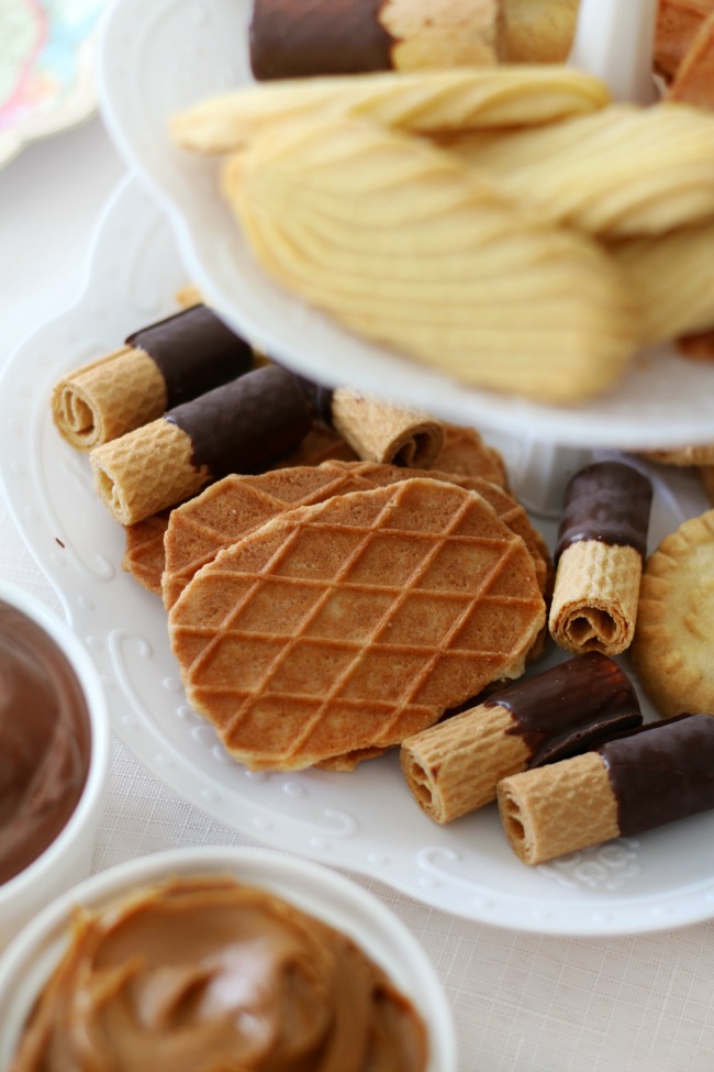 european cookies for downton abbey motion picture party