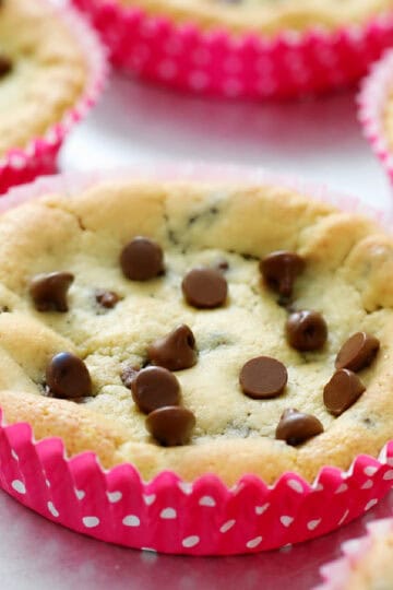 Deep dish cookies in pink polka dot baking liners.