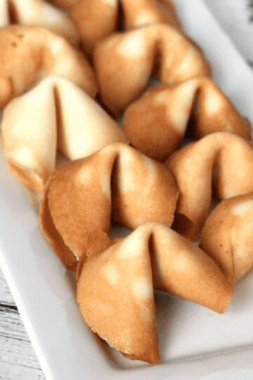 Fortune cookies on platter.