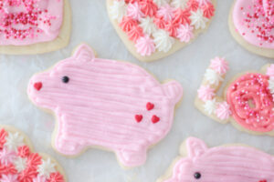 pink pig sugar cookies