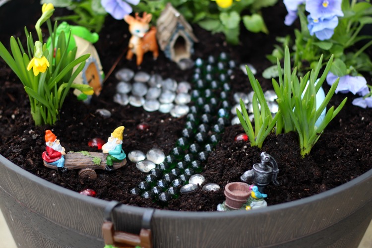 finished fairy garden