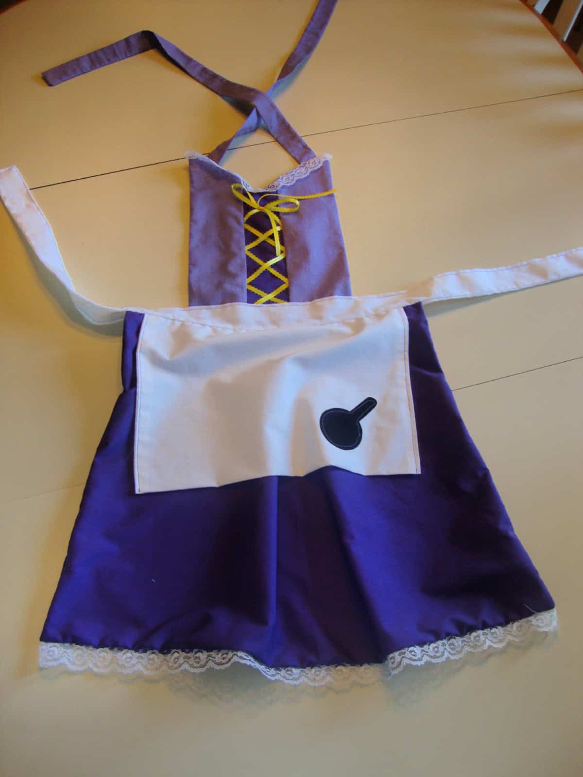 Rapunzel apron
