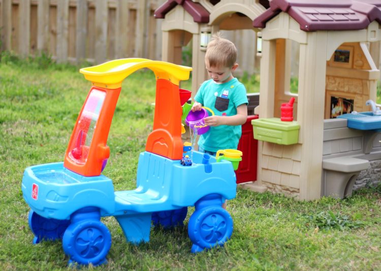 Backyard Car Wash For Kids - Gluesticks Blog