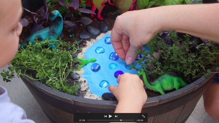 Creativity for Kids Dinosaur Mini Garden