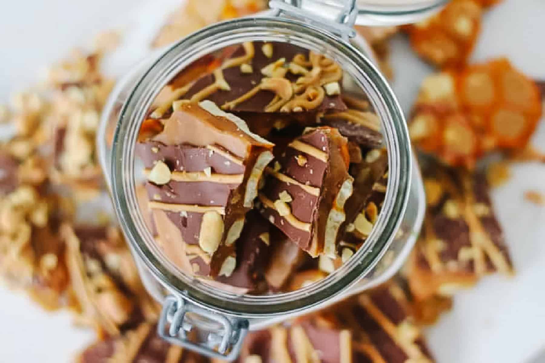 Take 5 toffee in jar.