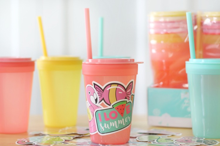 $1 Kids Tumblers for Parties and Reunions - Gluesticks Blog