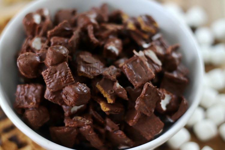 smores snack mix in bowl