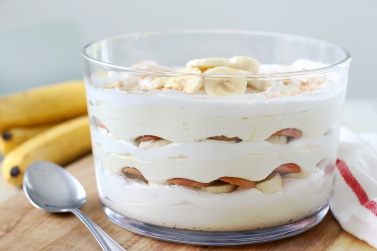 banana cream layered trifle in bowl