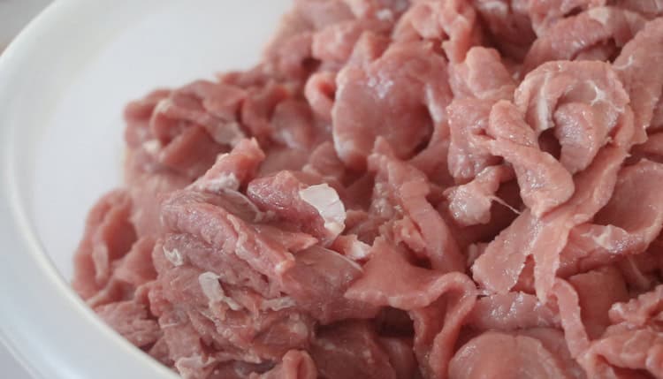 bowl of thinly sliced jerky meat