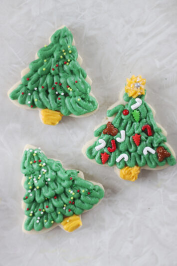 Christmas Sugar Cookies Decorating Tutorial (Video) - Gluesticks Blog