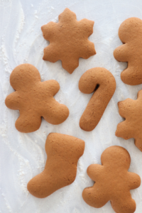 unfrosted gingerbread cookies baked