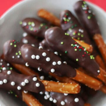 chocolate peanut butter pretzels in bowl