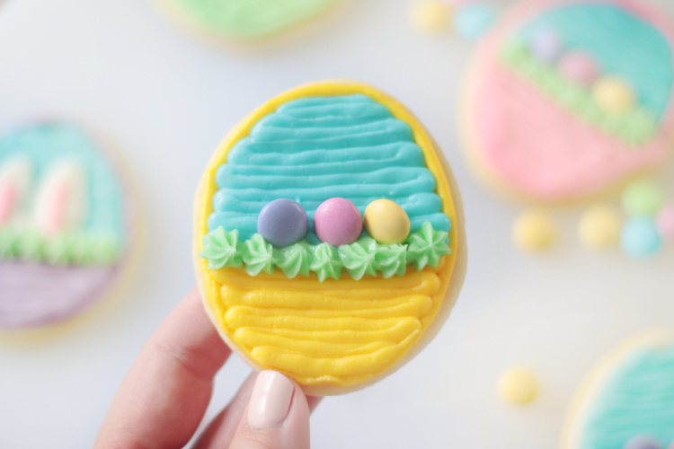 yellow easter basket sugar cookie