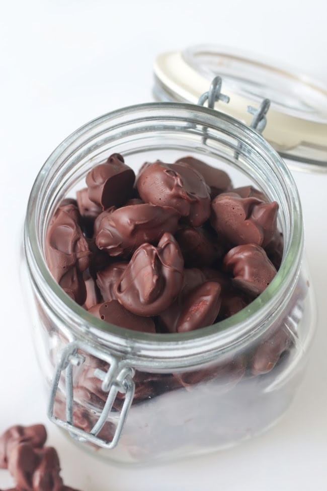 jar full of thin mint almonds