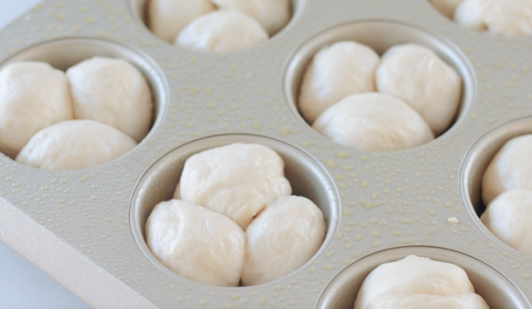 roll dough in muffin pan