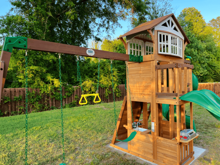 Bristol Point Wooden Swing Set (Video) Gluesticks Blog
