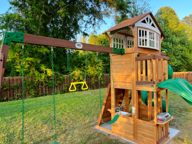 bristol point swing set from backyard discovery