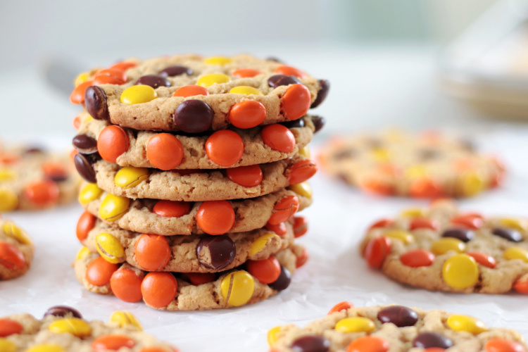 stack of reese's pieces cookies