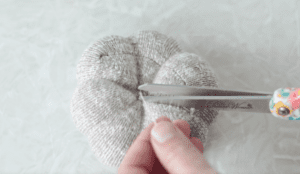 scissors trimming thread