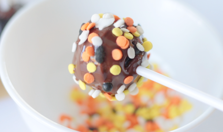 brownie pop dipped in chocoalte