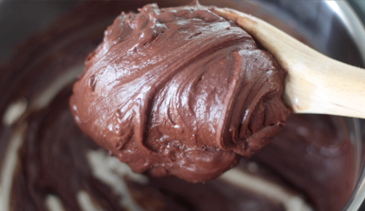 chocolate fudge on wooden spoon