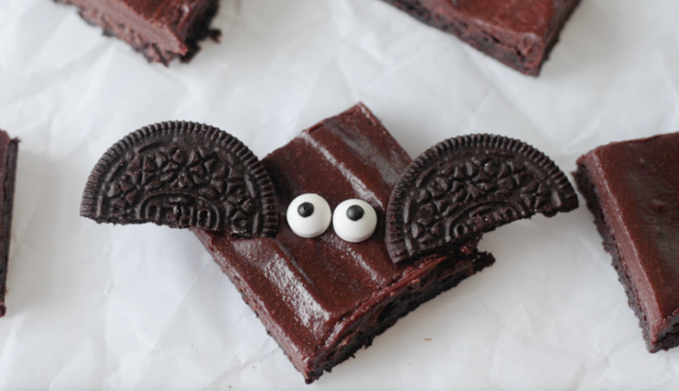 bat brownie with candy eyes and oreo cookie wings