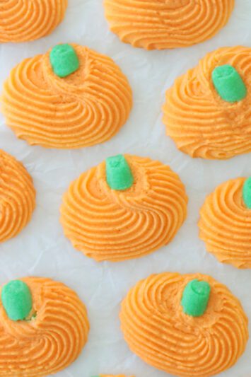 Piped Pumpkin Shortbread Cookies - Gluesticks Blog