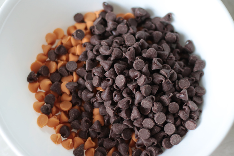 butterscotch chips and chocolate chips in bowl