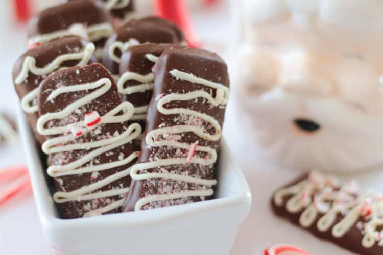 peppermint bark shortbread cookies in ceramic loaf dish