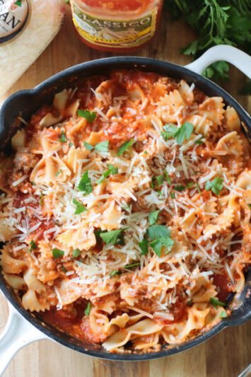 Easy Skillet Lasagna (+ Video) - Gluesticks Blog