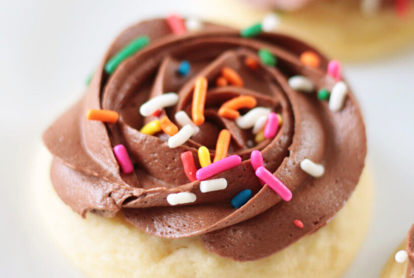 cupcake cookie with sprinkles