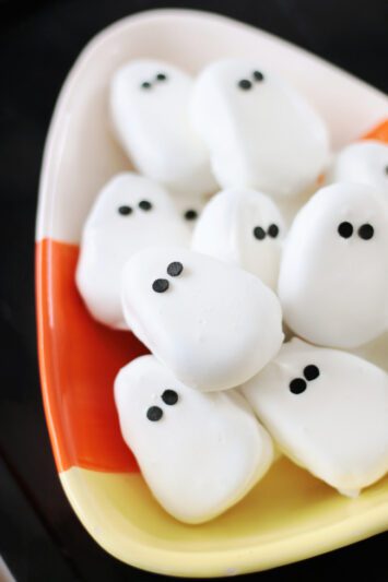 Peanut Butter Ghosts (Copycat Reese's) + Video - Gluesticks Blog