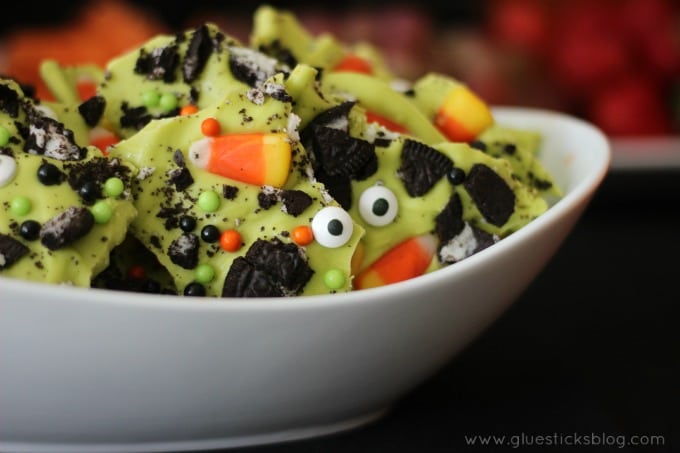 bowl of green halloween bark