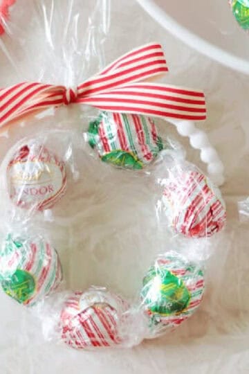 Candy wreath made from truffles.