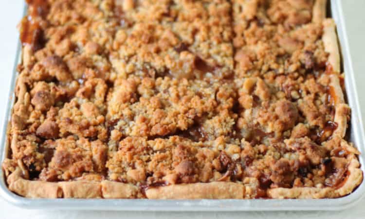 pan of dutch apple pie