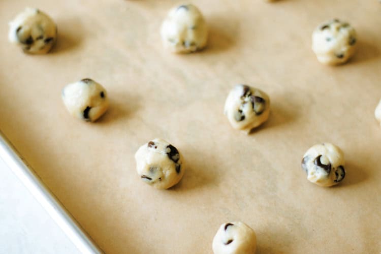 cookie sheet with mini balls of cookie dough