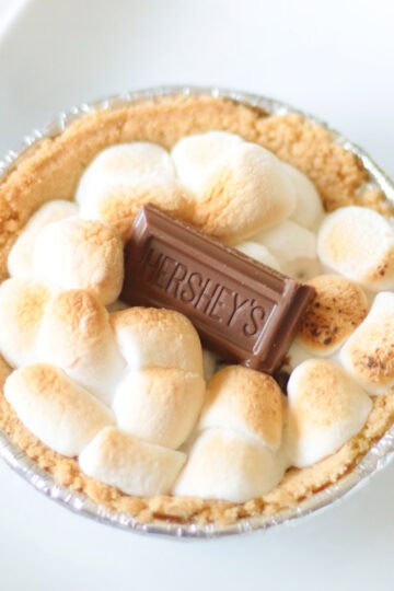 mini s'mores pie on white plate