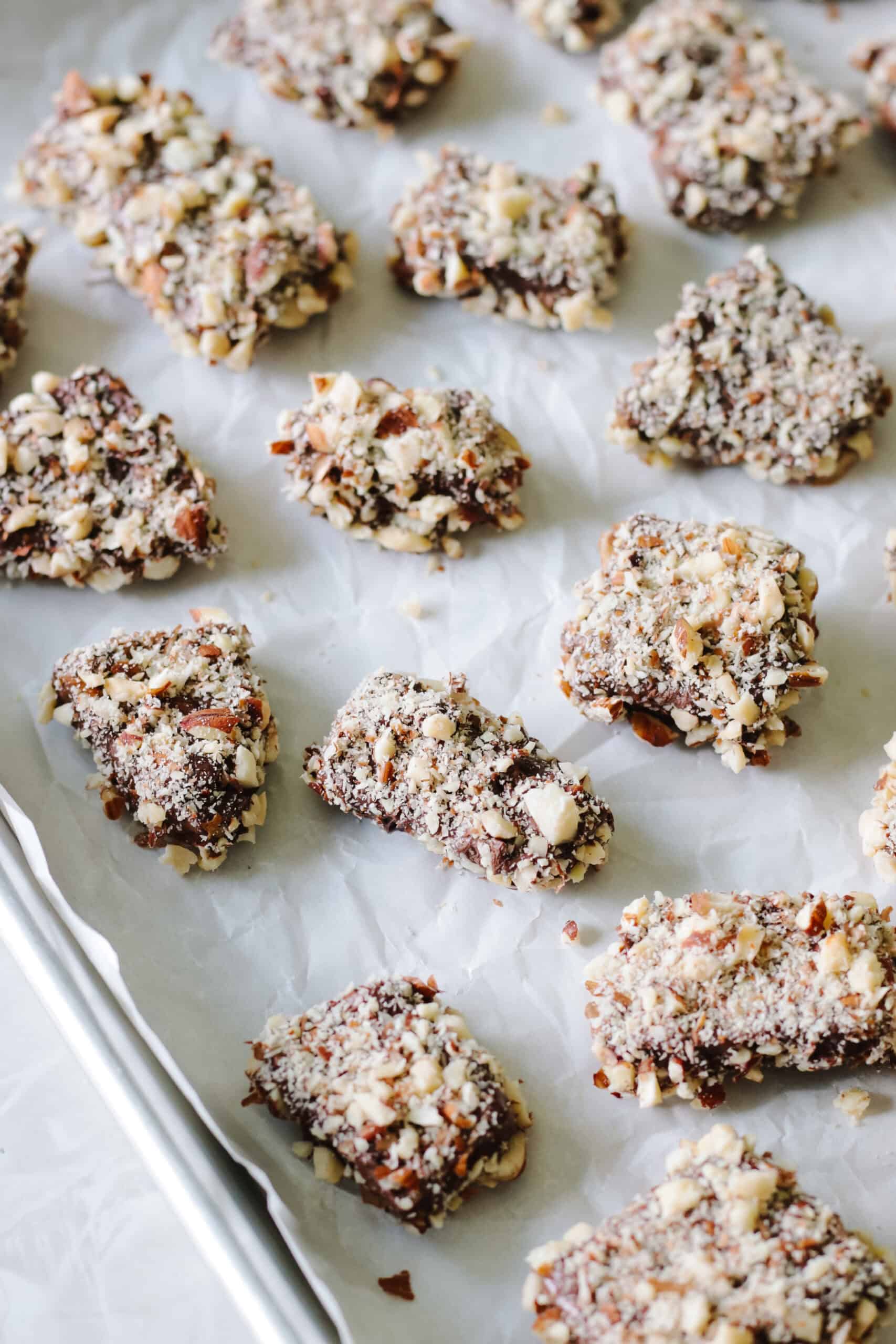 Baking sheet of finished almond roca.